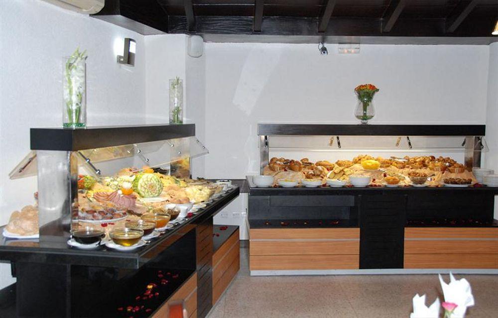 Omega Hotel Agadir Esterno foto