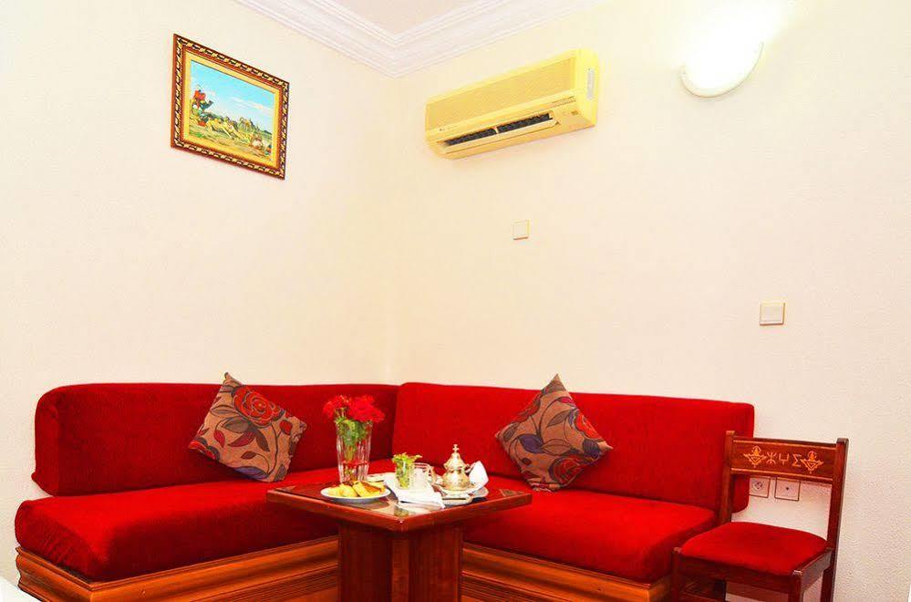 Omega Hotel Agadir Esterno foto